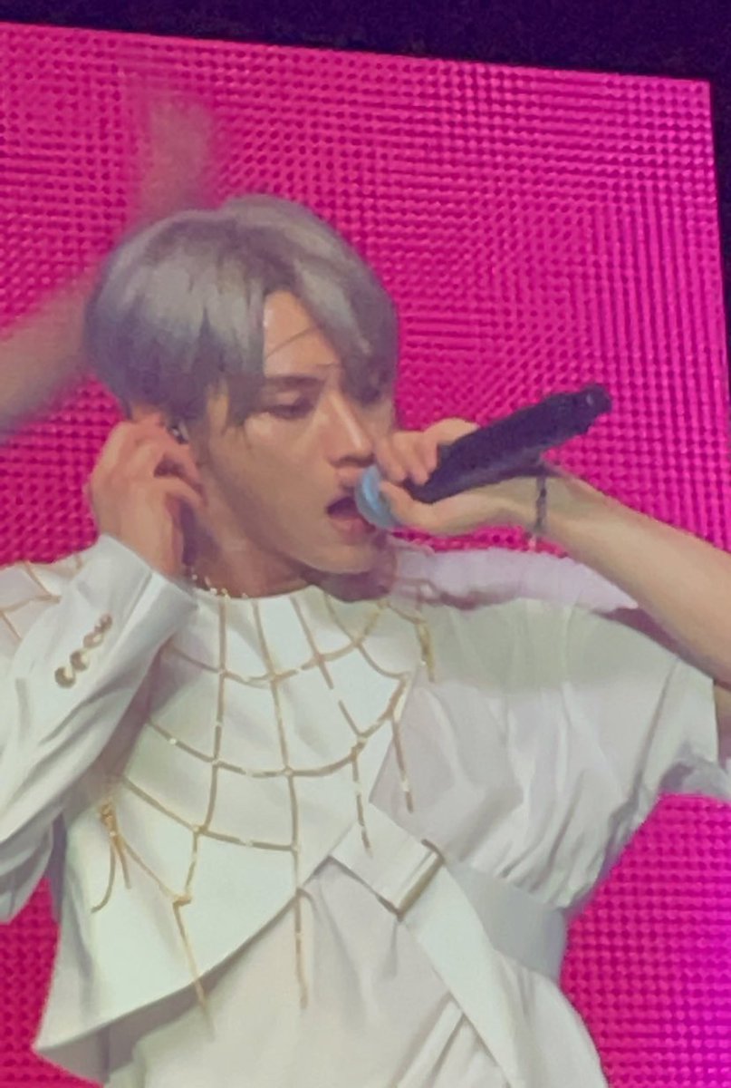 eternallino's tweet image. IM DIZZY