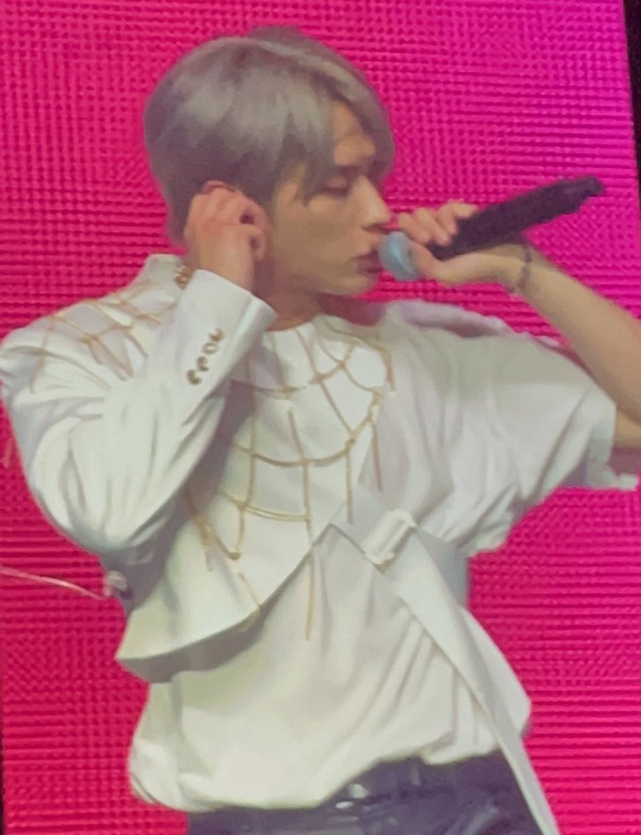 eternallino's tweet image. IM DIZZY