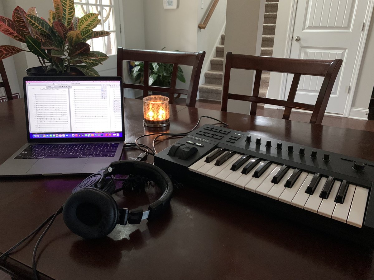 A moment to create. 💕🙏🏽