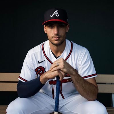 hayymorgshac's tweet photo. MATT OLSON APPRECIATION TWEET!!! He’s my first baseman! And I’m happy he’s here!!! ♥️⚾️💙
#ForTheA
#GoBravea https://t.co/BweRR4mlwE