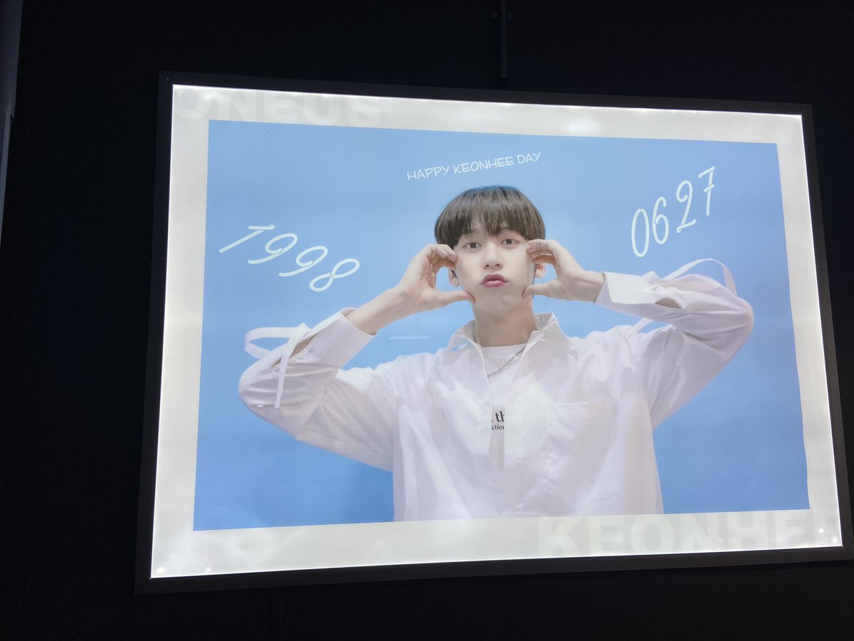 oneus_bts's tweet photo. この前名古屋のゴニちゃんカプホお迎えに行った💓💞可愛すぎて天使だった〜👼🏻𓈒𓂂𓏸
@keonhee_day 

トレカ1枚しか貰えなかったんだけど(トッキズ貰えて飛び上がりました。)普通2枚貰えるよね？今日またもう1つお迎えしに行くつもりだから言ってみようかな。 https://t.co/pM11oXJK5Q