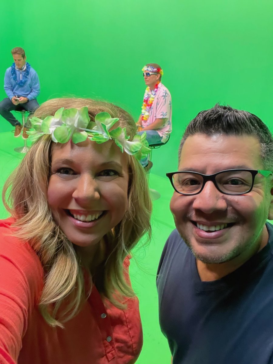 ladybriseno's tweet photo. Thankful to have had AVP, Matt Harden on the stage today enlightening our org on all the IOT things. We are pumped! Q2 Town Hall #teamtranum #iot #coolnerds #lifeatatt https://t.co/YsTbKMyrGJ