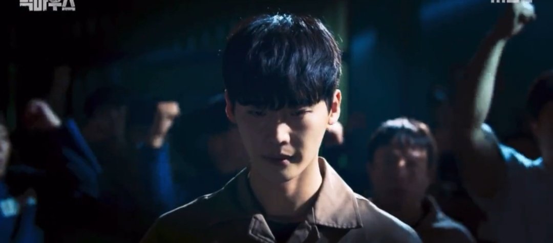 kdramatreats's tweet photo. #LeeJongSuk is back in K-Dramas, I'm so excited to see him again after almost 3 years 🔥 #BigMouth https://t.co/ZgOpsCG8bM