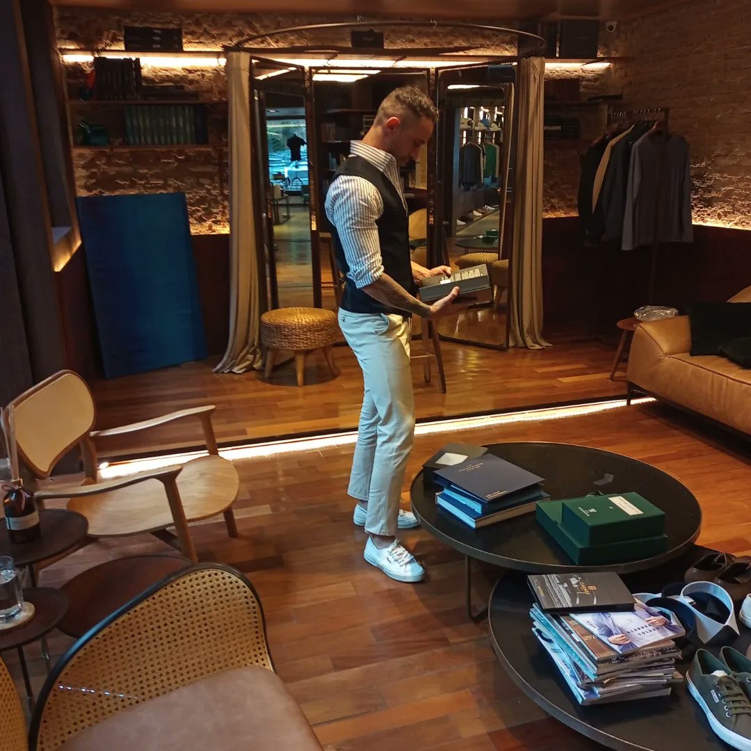 xSIayderx's tweet photo. Bora atualizar a cara aqui:)para quem não sabe sou estilista de moda. https://t.co/59ZKVMQr5U