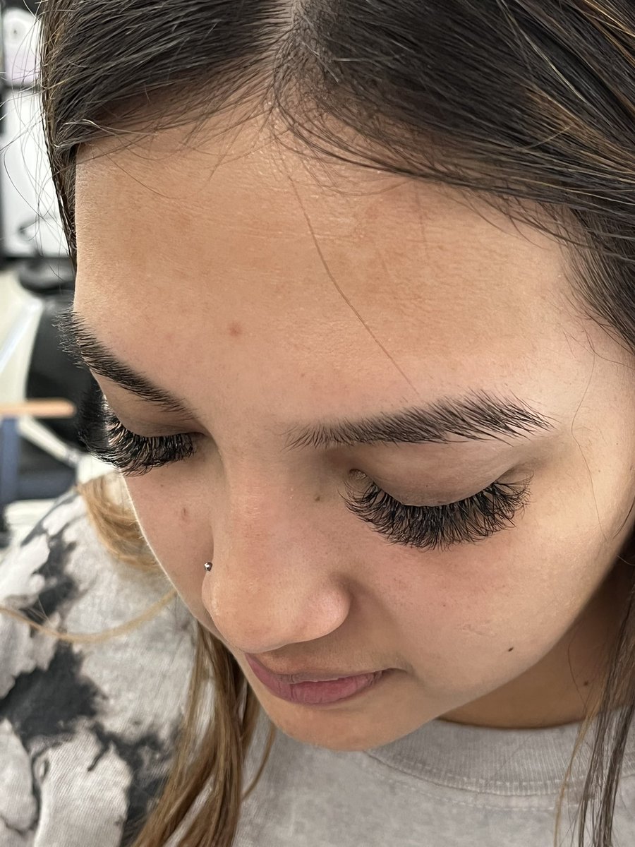BrandisBSweet's tweet photo. Lashes today during class!!! I’m so excited about EVERYTHING!!! #brandisbeautyaesthetics #midlandtx #odessatx #cosmetology #cosmetologystudent #LashTech #bodysculpture #woodtherapy #amentibeauty #amentibeautyacademy https://t.co/LROPfNKdNp