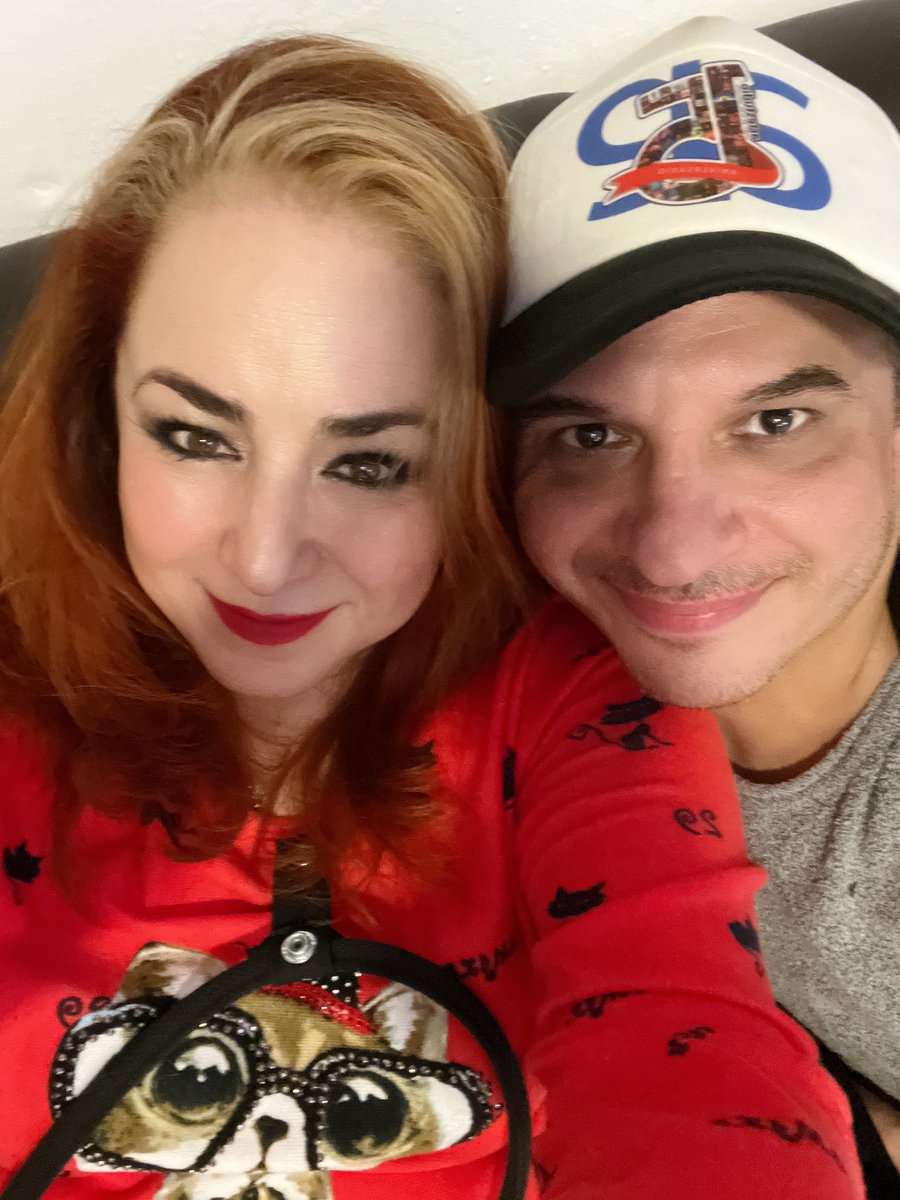 Efri <a href="/efraingzzgtz/">Efraín González</a> <a href="/ArteStudioLive/">ArteStudioLive</a>