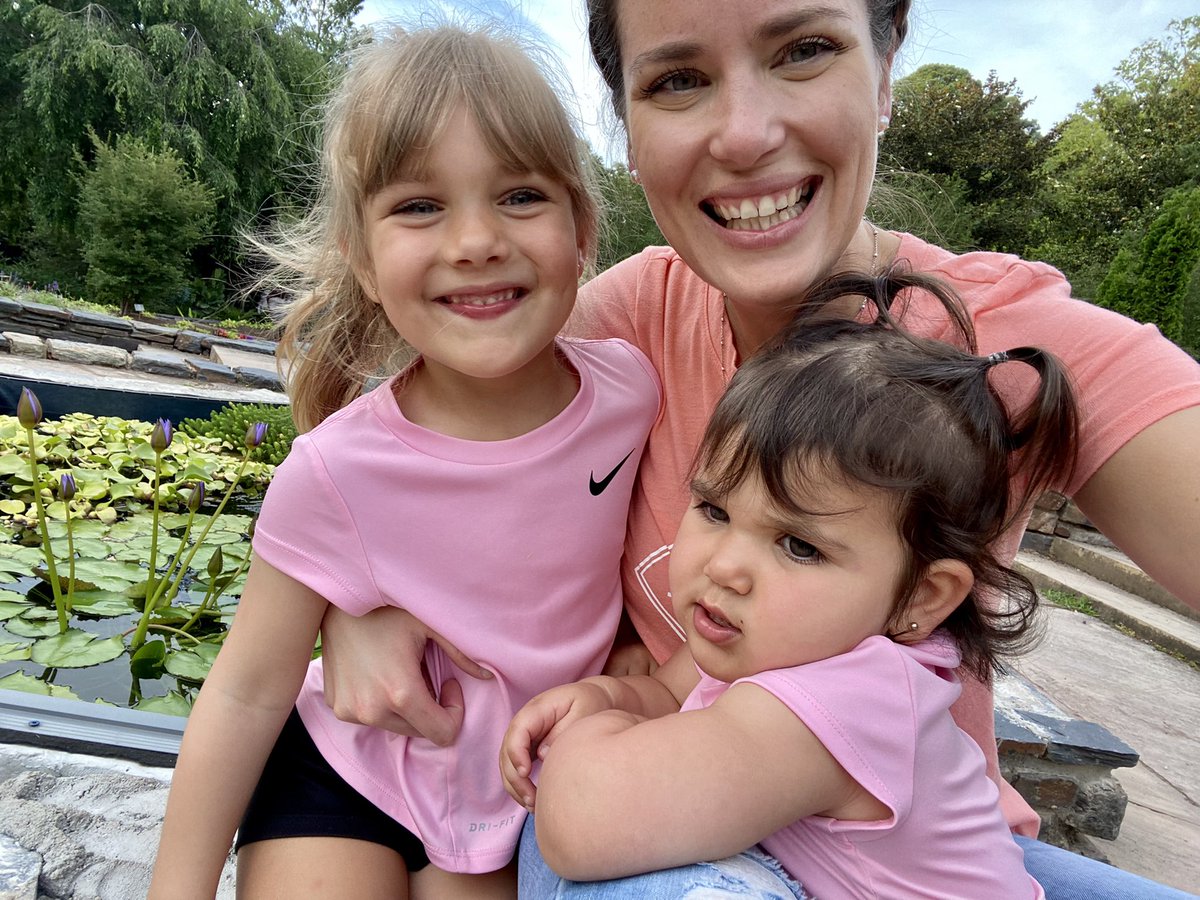 Welcoming our new interns to the @DukeSurgery @DukeSurgRes family! Thank you @LisaTracyMD for such a fun picnic! Every residency needs a parachute game day. Great reason to be outdoor with the nuggets.