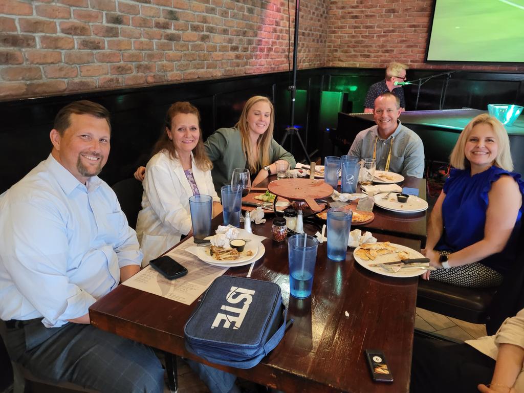 Thank you to the friendly team at engage2learn.org who bought my pizza when they learned I didn't have my card and would have to leave empty handed. It was wonderful to chat with everyone while waiting. ISTE vendors rock. #istelive