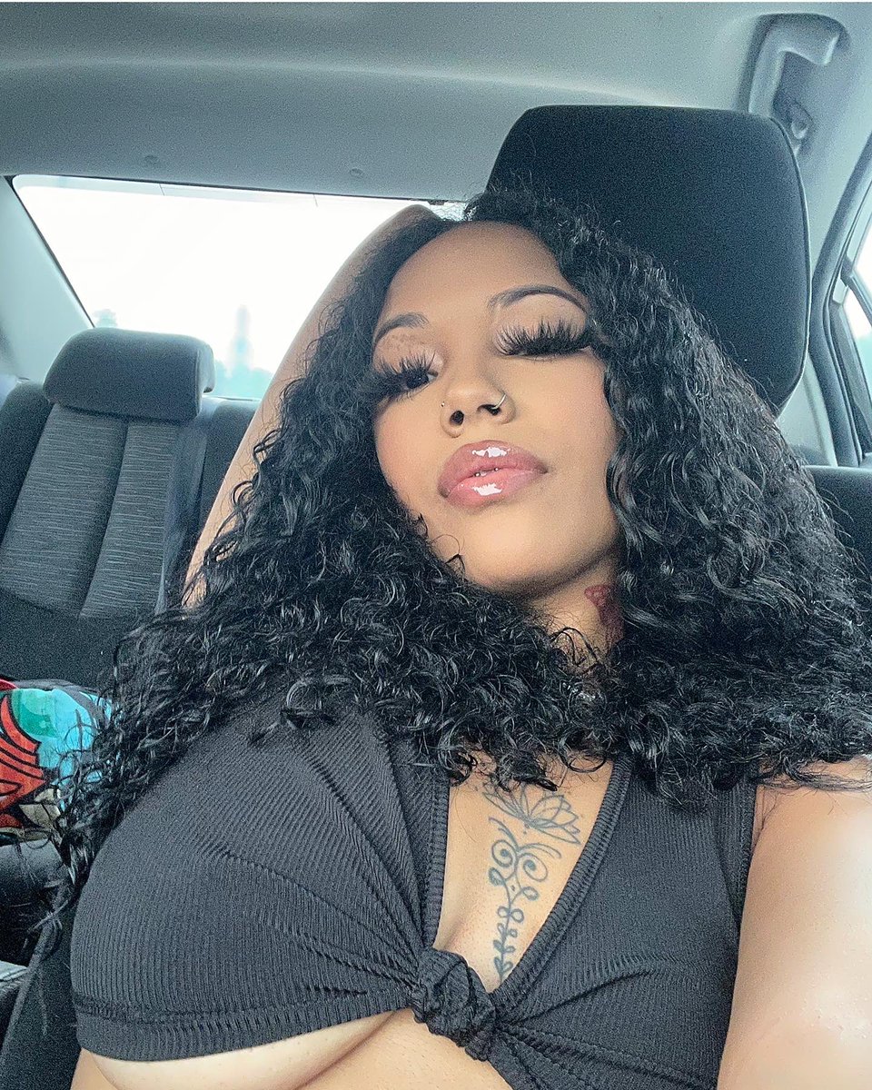 luhvenny's tweet photo. oh i did a thing #blackhair https://t.co/do3kHHAica