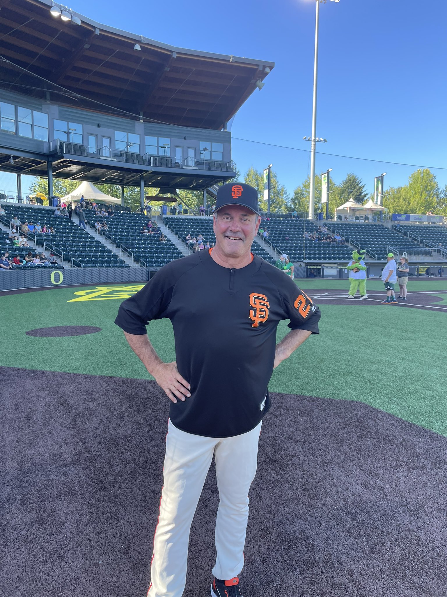 Eugene Emeralds on X: Giants legend, Will Clark is in the house