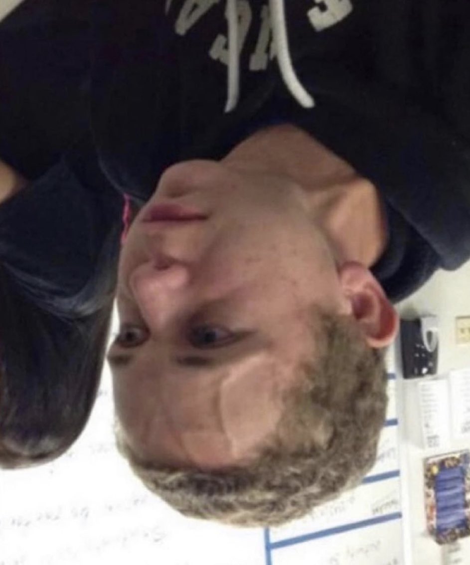 Mfs in Australia trying to mint an NFT