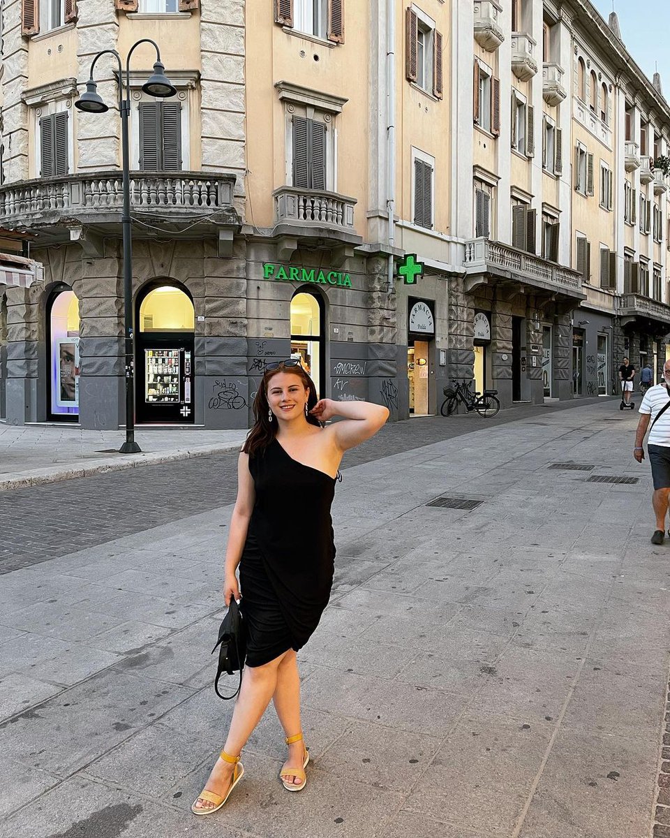 MarrieDanie's tweet photo. Good morning everybody i'm back ,
long time no post on social media miss all of my friends because busy with my work,
#lifestyle 
#loveissingular https://t.co/m14BnLdjs5