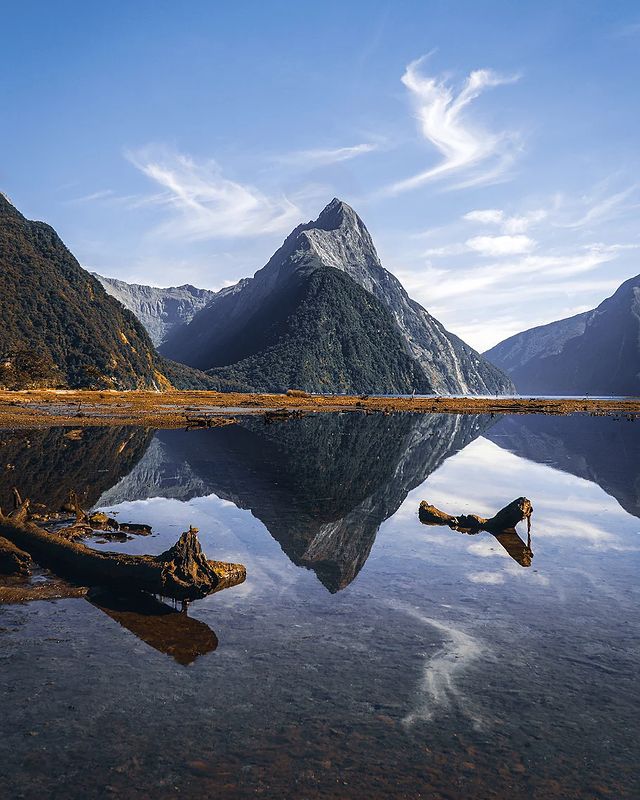 New Zealand is filled with beautiful unexpected experiences, but our great outdoors can be different to what you're used to. So, it pays to be prepared. Follow the #TiakiPromise and make sure you're ready for your trip.​

📸: IG pseudonym.cz