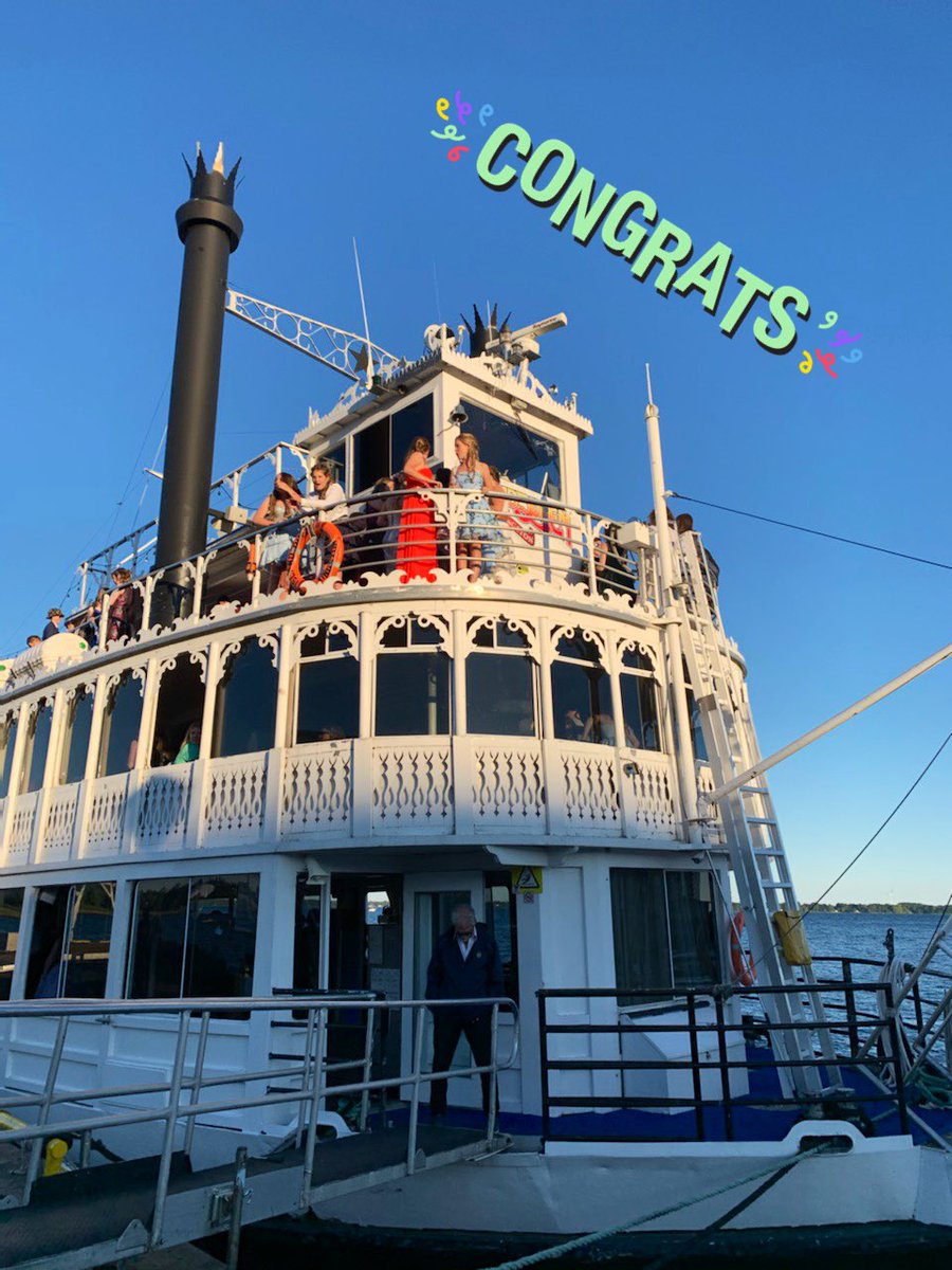 We are wishing all our graduates a wonderful time on their cruise tonight! Congratulations! 🎓