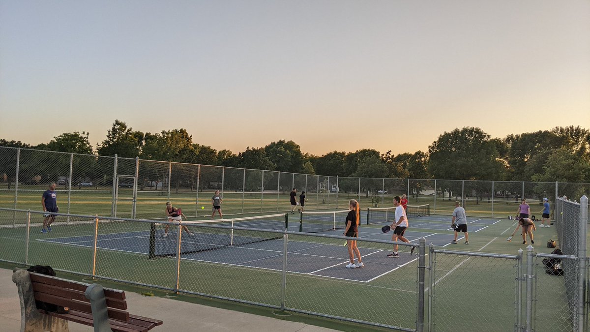 Full courts at Laurel Oak Park! Check out the link 👇 for a list of places to play in the Sioux Falls area. 

sfapickleball.com/places-to-play/