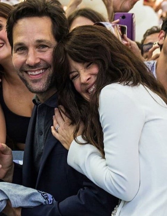 Perrie_Angelx's tweet photo. Paul rudd and Evangeline lilly 🥺🤎 https://t.co/4bTULltBYS