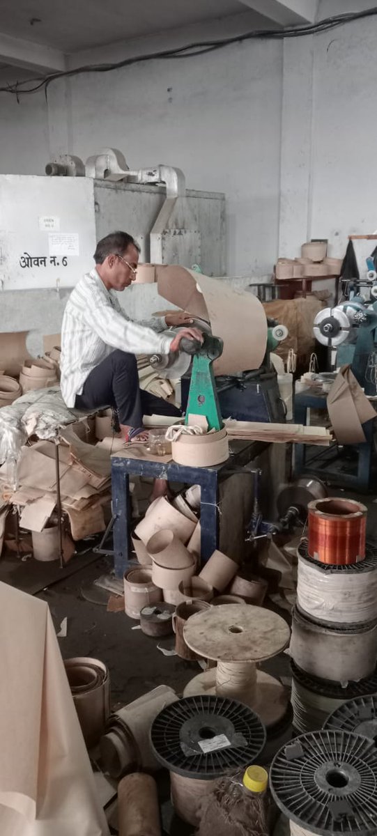 jeworkshopskb's tweet photo. @mduppcl @DvvnlWorkshop @DvvnlDirectorT @MDDVVNL @aksharmaBharat @EMofficeUP @sumitku91593268 @SPSINGH80774918 विद्युत कार्यशाला शिकोहाबाद पर उच्च गुणवत्ता एवं ���ाफ सफाई के साथ परिवर्तक मरम्मत का कार्य जारीl https://t.co/FhO6tBA1ql