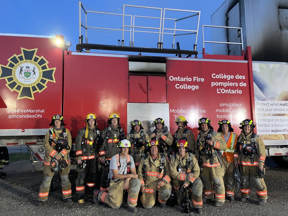 n8murray's tweet image. The MLFTU never sleeps! Day 3 @hanoverfd 14 hours, over 25 Firefighters from 4 depts @MGH_Fire @wgfddeputy #nightoperations #firetraining #decon #searchandrescue