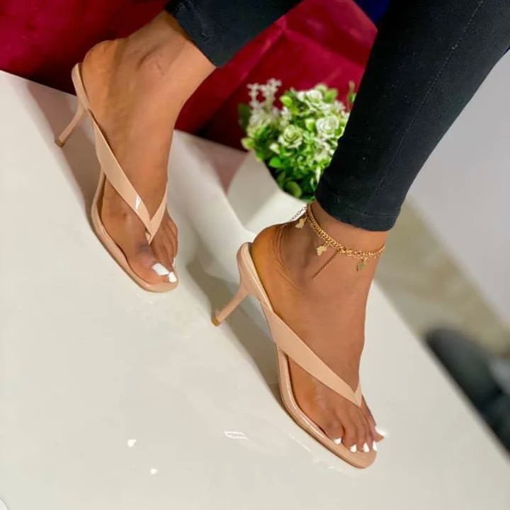 sofabstores's tweet photo. Shop this beautiful mule, selling for just 9,999 Naira. Available in all colours.

Size 37-41

To order kindly click on link in bio Or send a DM. You can also follow on Instagram @sofab.stores. Thank you 
Psquare
Tiwa
Yahoo https://t.co/AM9balKufP