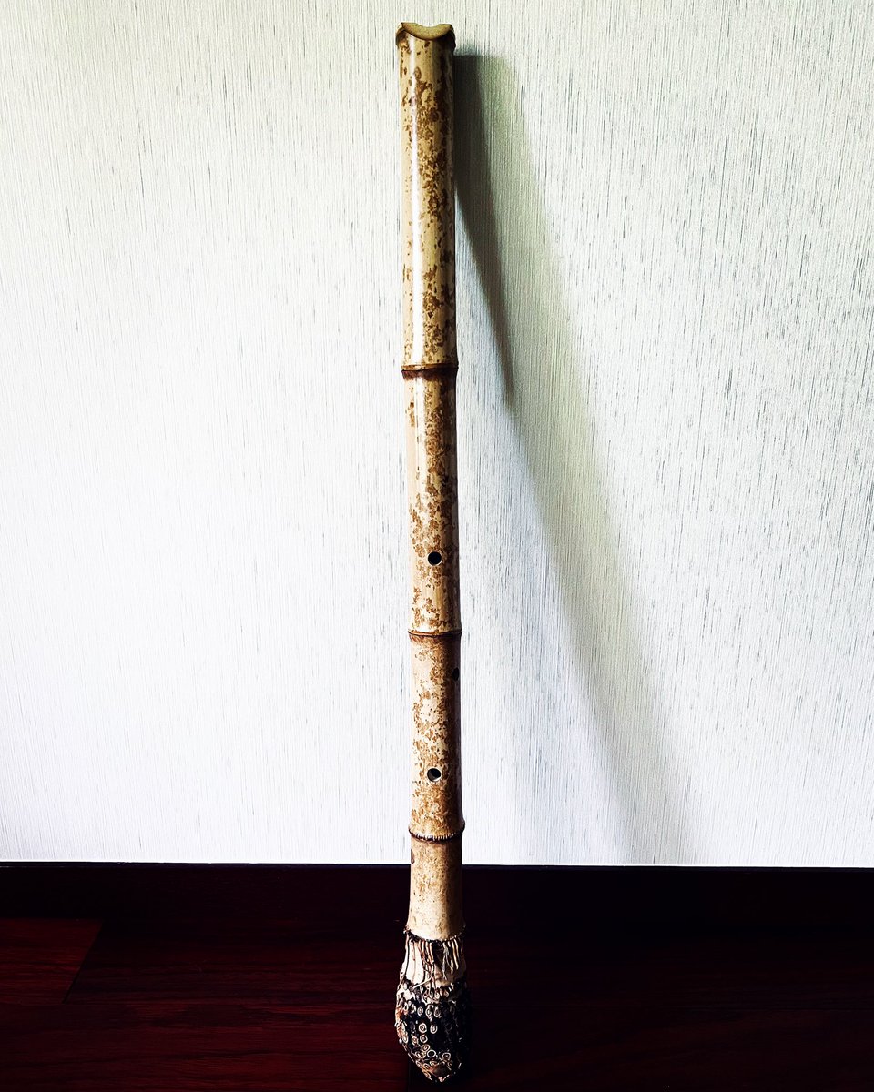 lenzan_kudo's tweet photo. 虚道尺八 -善根-  二尺六寸

#工藤煉山 #日常 #naturing #哲学 #禅 #尺八  #呼吸 #鎌倉 #japaneseculture #lenzankudo #shakuhachi  #江戸文化 #虚無僧　#禅の響 #海童道 #タルコフスキー　#тарковский #worldmusic #tarkovsky #zen20 #伝宗庵 #円覚寺　#虚道　#民族音楽 https://t.co/z7NTEECkIA
