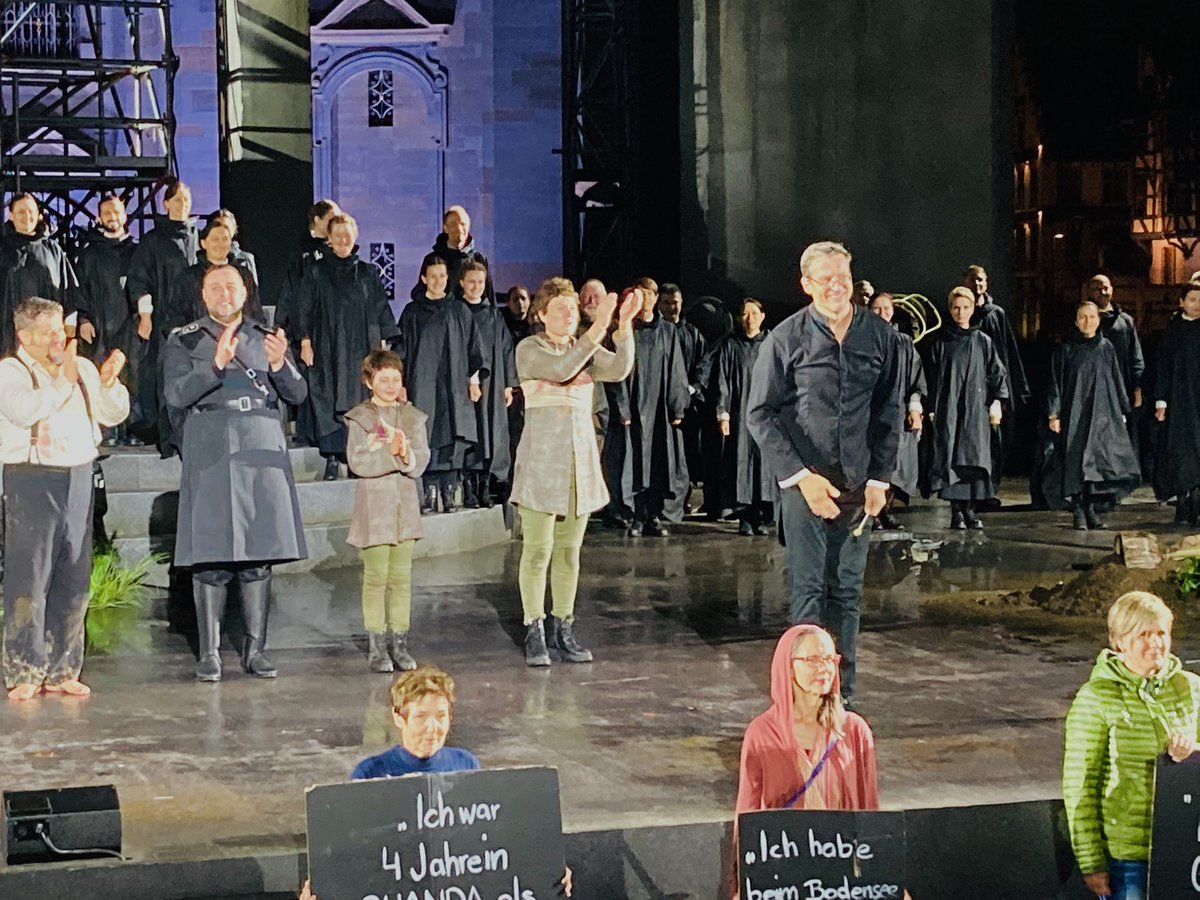 ManuelBrug's tweet photo. I missed 😈 and 👹in #giovannadarco 😇 ❌ @TheaterStGallen which would make sense as jesuits play in front of cloister⛪️. But #barborahorakova tells #verdi with sense as austere activistic anti war opera. Fine singers, orchestra with temper conducted by #modestaspitrenas. + 🐎! https://t.co/3ebyK4WFgF