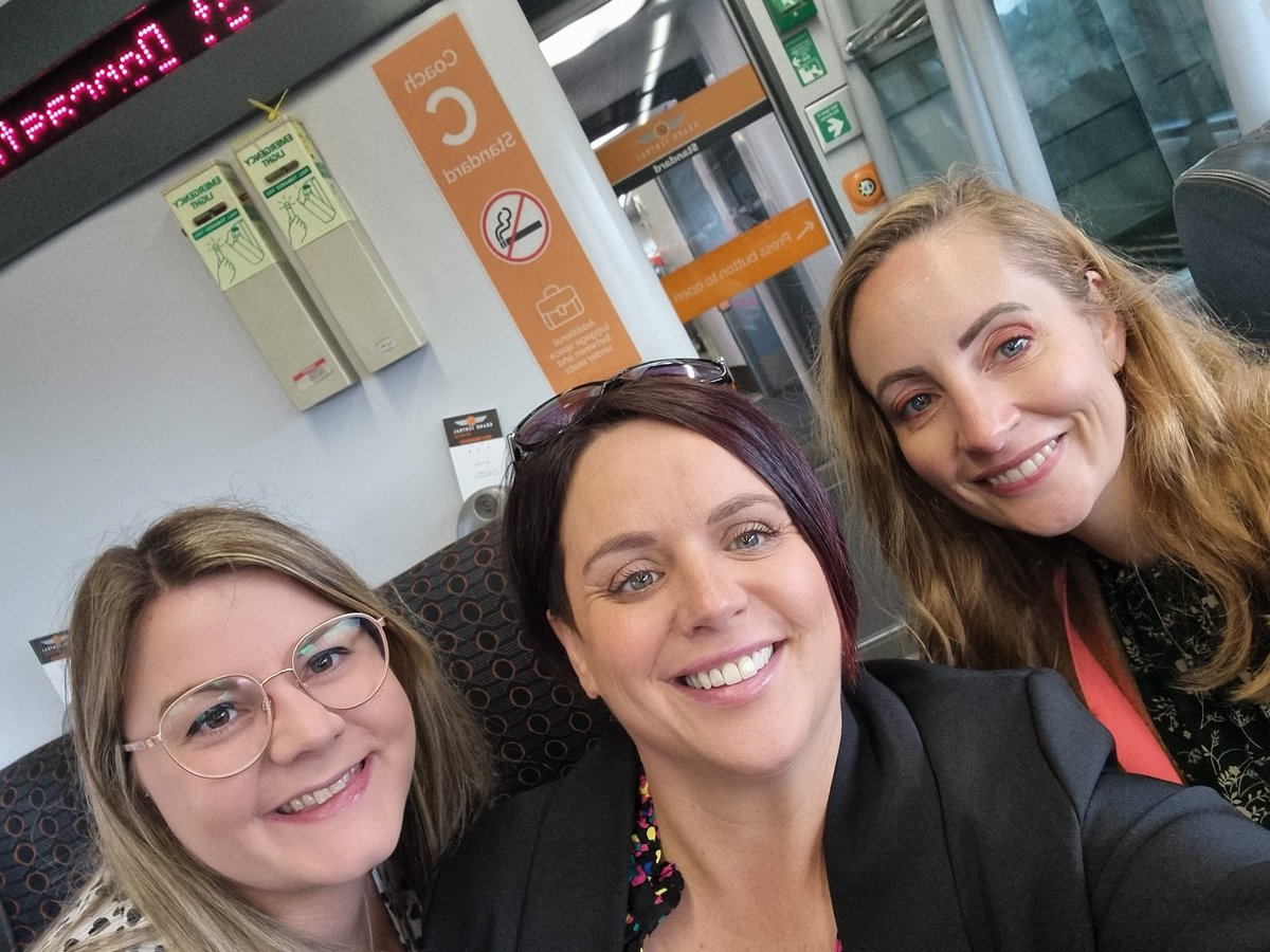 Off to the big smoke to present at <a href="/System_C/">System C</a> national conference! Good luck to everyone today ❤️@BethanyCDL <a href="/amyrowan1991/">Amy Jessica Rowan</a> @JaxdDavis @Barnsley_HoM <a href="/JulesGudgeon/">#CallMe Jules Gudgeon</a> <a href="/barnshospital/">Barnsley Hospital</a> <a href="/rbdigitalhealth/">Richard</a> @stacey_h_nurse
#dmarmy #DigitalTransformation