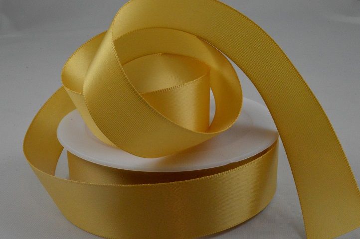 View our range of stunning Double Faced Satin Ribbon. Multiple Sizes, Colours & Roll Lengths to choose from. 3mm, 7, 10, 15, 25, 38 & 50mm. From just £0.88p per roll. 🎀 SKU: 93977

#doublefacedsatinribbon #satinribbon #premiumribbon #ukribbons #ribbonsupplier #traderibbon