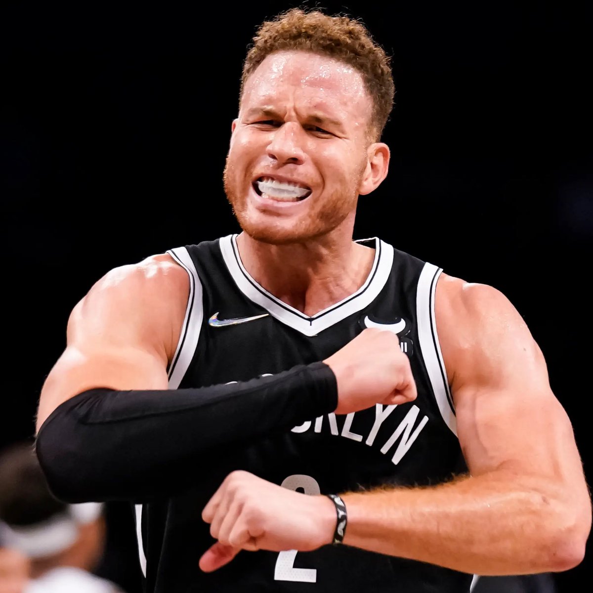 LegionHoops's tweet photo. REPORT: The Lakers and Bulls are expected to be “in the mix” for Blake Griffin.

(via @SeanDeveney, https://t.co/kNCPp791LU) https://t.co/cu38ewEzp9