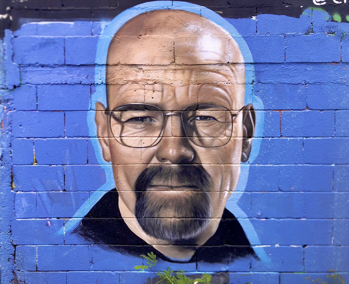 efrainyeudiel's tweet photo. Pinté una barda de @BryanCranston, me tardé cuatro días pero tú te tardas un segundo dándome rt 🥺 https://t.co/rFOKrTF2bY