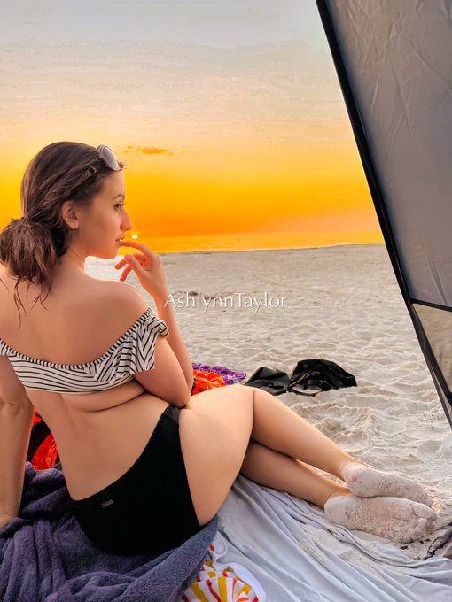 Who likes #sandysoles? https://t.co/D4DJyn0HK3<a href="/tag/sandysoles"class="tags">#sandysoles</a>