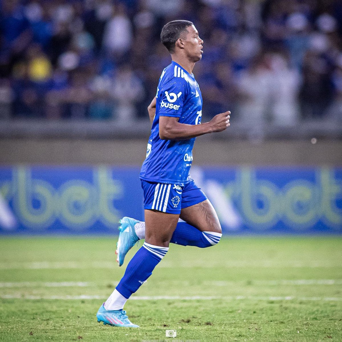 Vitorleque1's tweet photo. Seguimos nação. 💙🙏🏾 https://t.co/5Of4oIJhwj