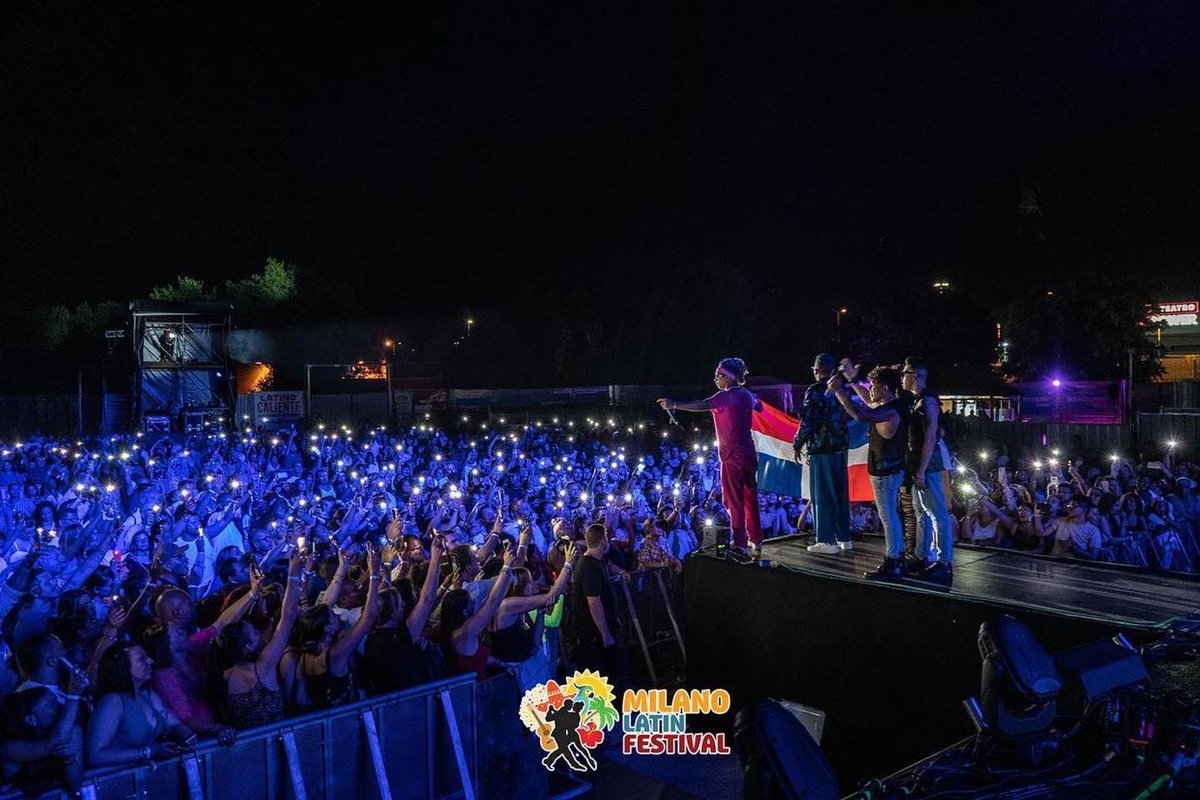 GrupoExtra's tweet photo. Gracias MILANO 🇮🇹 Milano Latin Festival 🔥 #GrupoExtra https://t.co/Y9L1xoScUT