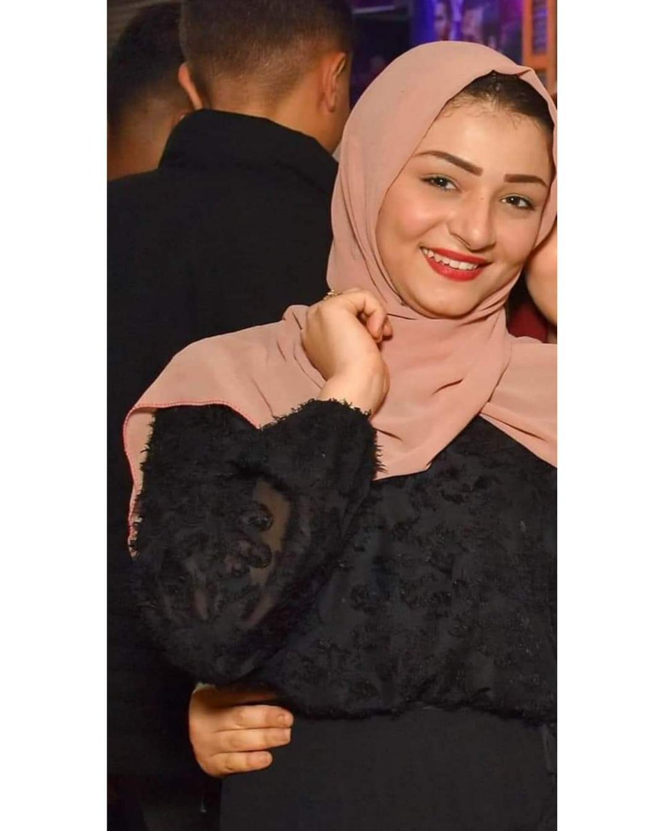 sinblawencomics's tweet photo. فقيدة الشباب منى احمد ابو العلا 
بنت عزبة صقر توفاها الله منذ ساعات 
دعواتكم لها بالرحمه والمغفره
انا لله وانا اليه راجعون https://t.co/Y1ZIqClzk4