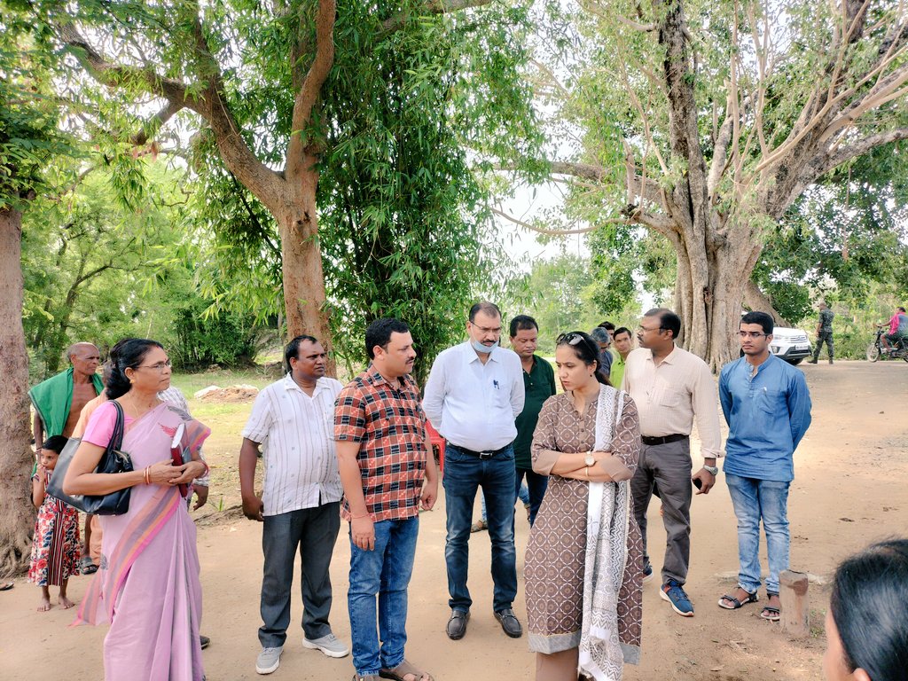 bndurga's tweet photo. @Abolinaravane DM Subarnapur along with other officials &amp; @patra_debabrat AD @ActionAidIndia inaugurates d Mushroom production &amp; training unit by Mahima Mushroom Producers Collective supported by ActionAid. @sndeep @dipalisharma02 @venketswar  @CMO_Odisha @SecyChief @SDTE_Odisha https://t.co/28zmdocv0F