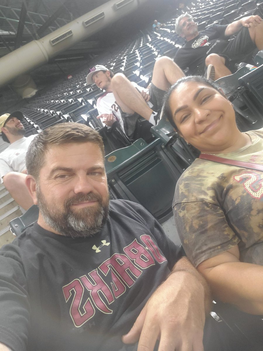 Let's go boys !! <a href="/Dbacks/">Arizona Diamondbacks</a> #dbacks 6-6 top of the Ninth