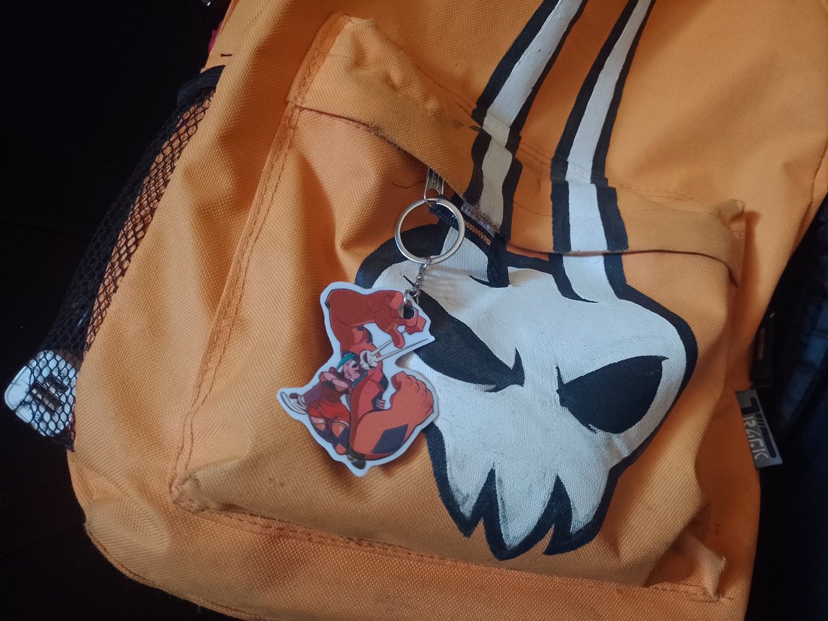 kinikigamerX3's tweet photo. Oigan, me hice un llaverito de mi Main de #Skullgirls Cerebella, de paso les enseño la mochila de Vice-Versa (que me hice también) 💜💜💜💜💜 https://t.co/pH7m8Awxs0