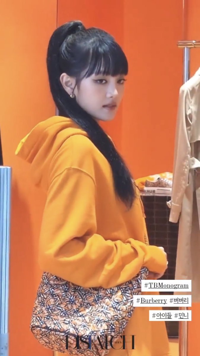 hellooo530's tweet image. just minnie and yuqi serving visuals today