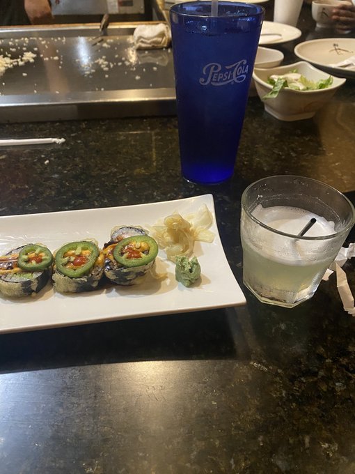 my type of dinner https://t.co/7lgXpLbM5i