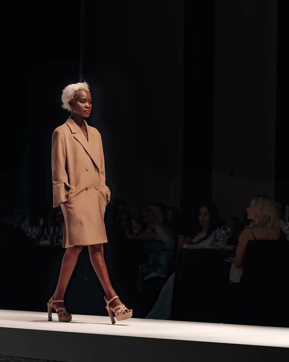 zosonofficial's tweet image. #camelwool #Redcamel