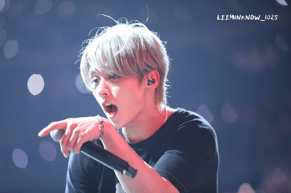 linoscookie's tweet image. THE BUNNY TEEFIES 😭