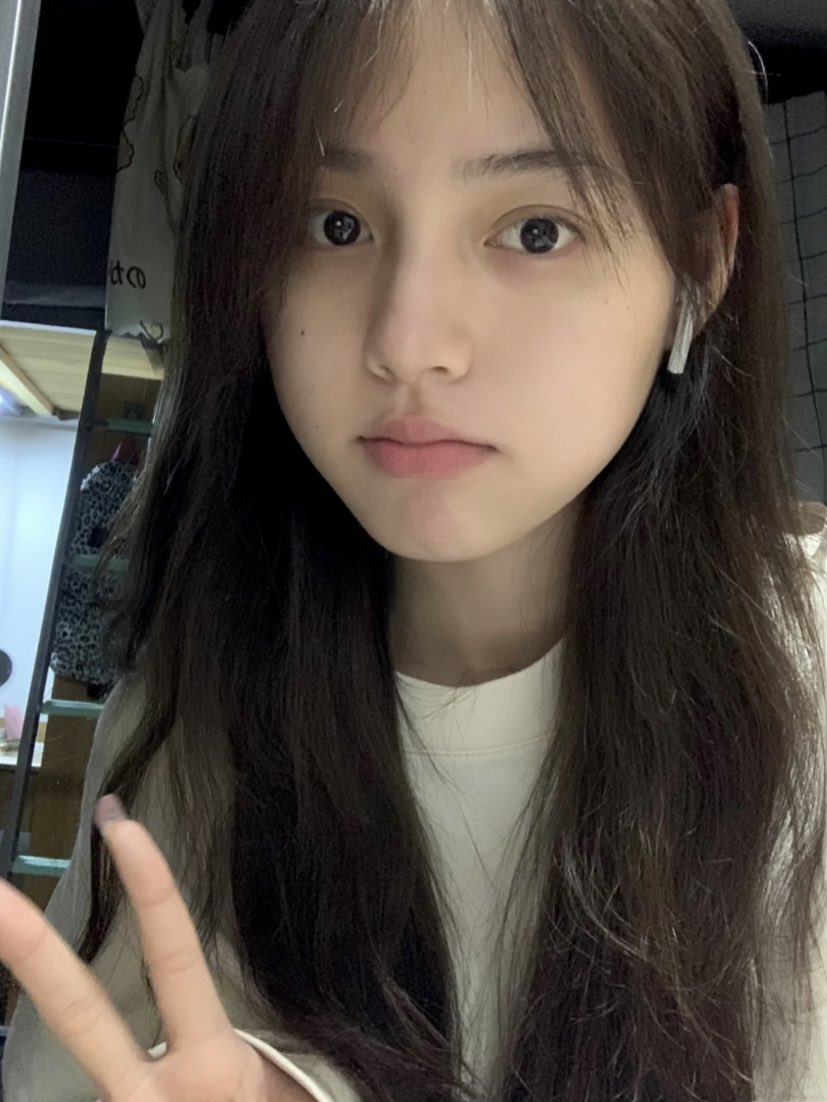 xianqier's tweet photo. 考试考试ing #上海 https://t.co/nmIukFFefF