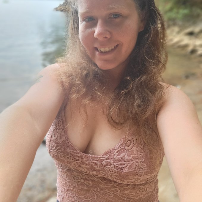 ITZ MY BIRTHDAY!!!! YAAAAY!!! https://t.co/VNWBBKbCtz<a href="/tag/naughtykitty"class="tags"><span>#naughtykitty</span></a><a href="/tag/sellingcontent"class="tags"><span>#sellingcontent</span></a><a href="/tag/redlightslut"class="tags"><span>#redlightslut</span></a>