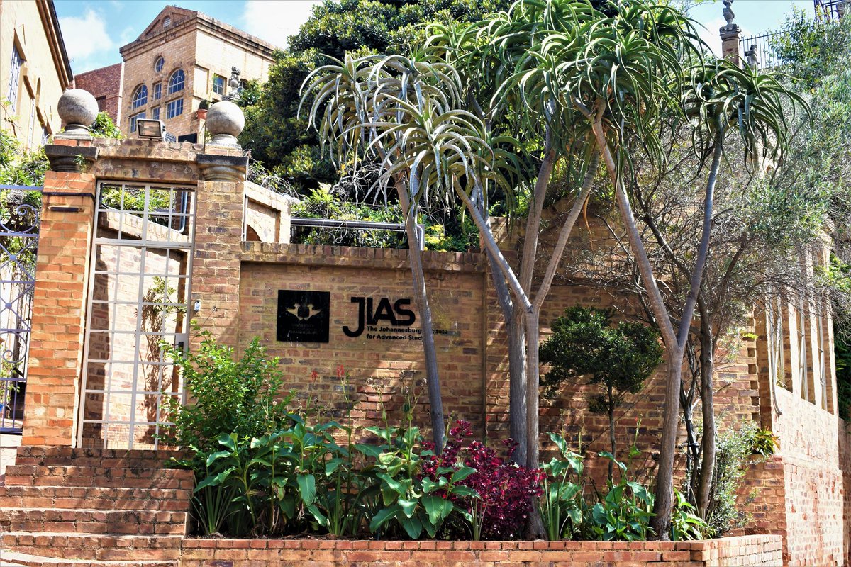 JIAS_UJ's tweet image. #JIAS CALL FOR APPLICATIONS:

JIAS 2023 Writing Fellowship

The Fellowship will run from 1 February to 31 May 2023.
Kindly click on the link below to apply:
jias.joburg/2023-writing-f…

Closing date: 1 August 2022
@go2uj @UJLibrary @WitsUniversity @UPTuks @UKZN @StellenboschUni