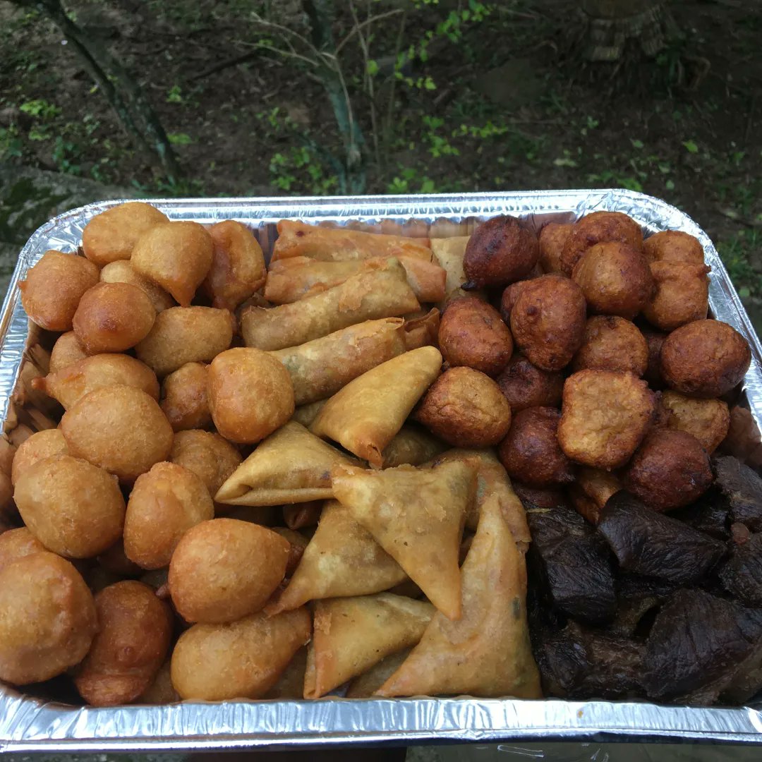 Asibong's tweet photo. What protein do you enjoy most with your small chops?
I enjoy my puffs with fish.
Cake, small chops and wine combo are always a hit.
We are taking orders for the month of July.
Location: Federal housing estate calabar 
#smallchopsincalabar #calabar https://t.co/5NaSMVzYRr
