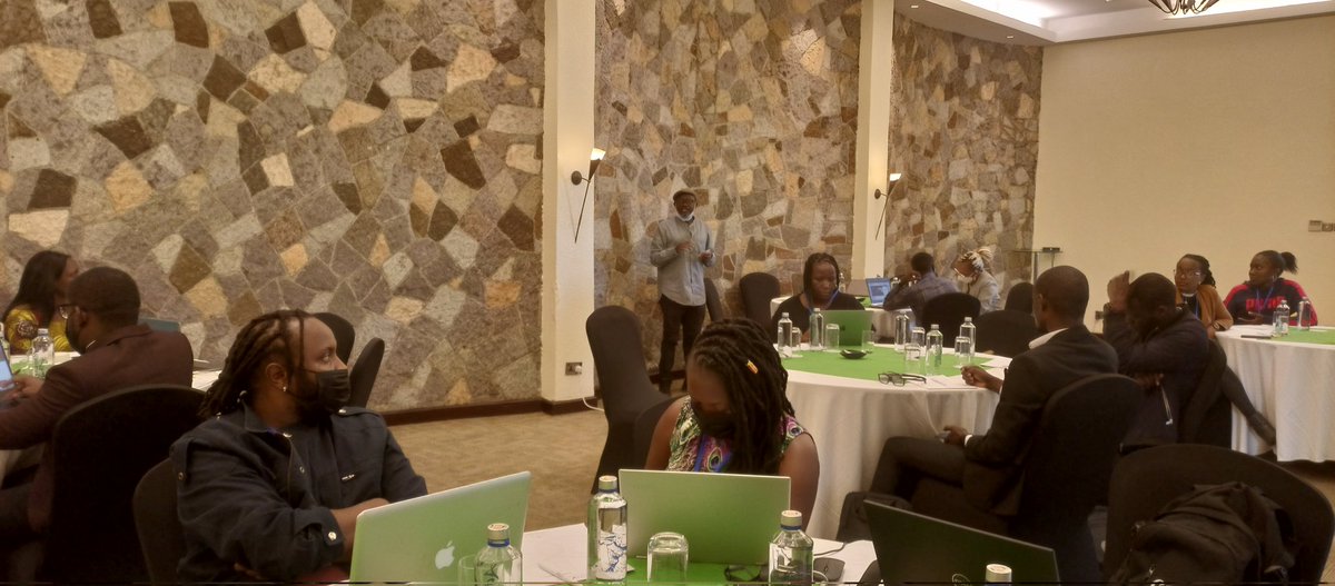 KICTANet's tweet photo. Data governance and disinformation are becoming critical subjects in our two countries - Kenya and Uganda and they are the center of what we do - Wairagala Wakabi, @cipesaug #KeIGF2022 #DataGovernanceAndLiteracy https://t.co/y1VJn2BVF0