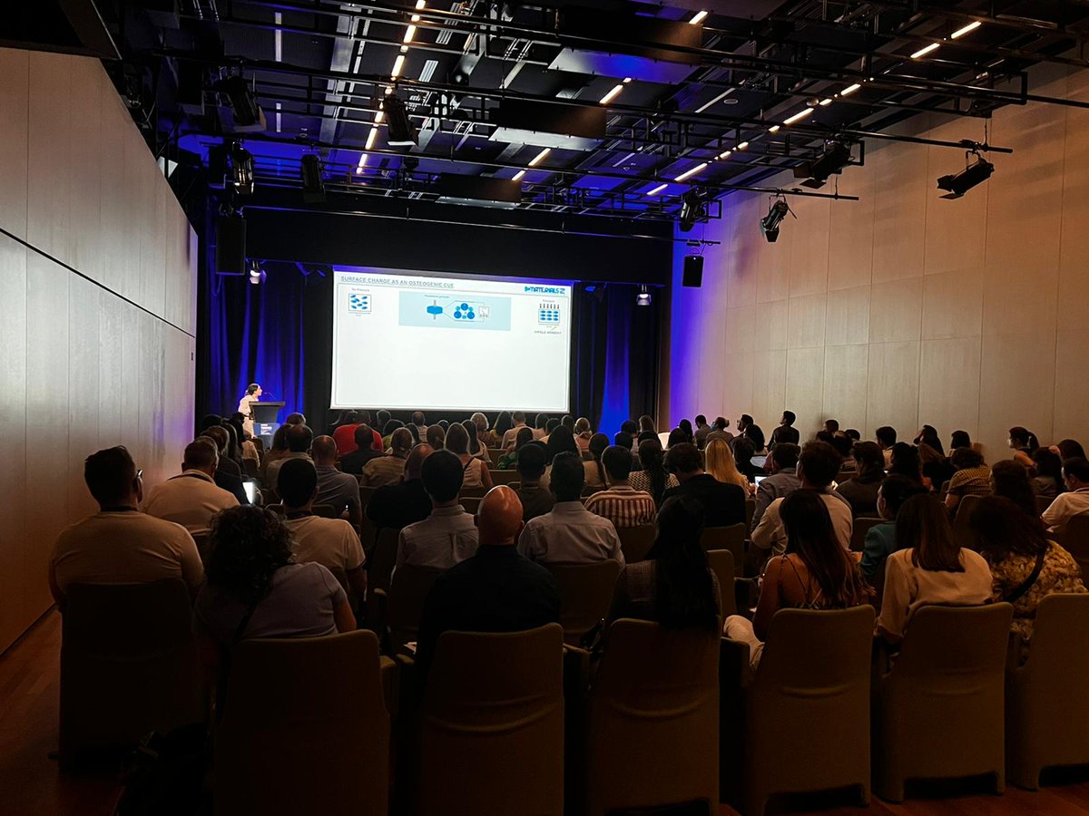 BCMaterials (@bcmaterials) on Twitter photo Sara Martín Iglesias, during her presentation at <a href="/TermisEU2022/">TERMIS-EU 2022 Krakow</a> conference in Krakow (Poland): "Electroactive materials govern cell behaviour through their effect on protein deposition". Excellent job, Sara!! #TermisEU2022 Sara Martín Iglesias, during her presentation at <a href="/TermisEU2022/">TERMIS-EU 2022 Krakow</a> conference in Krakow (Poland): "Electroactive materials govern cell behaviour through their effect on protein deposition". Excellent job, Sara!! #TermisEU2022