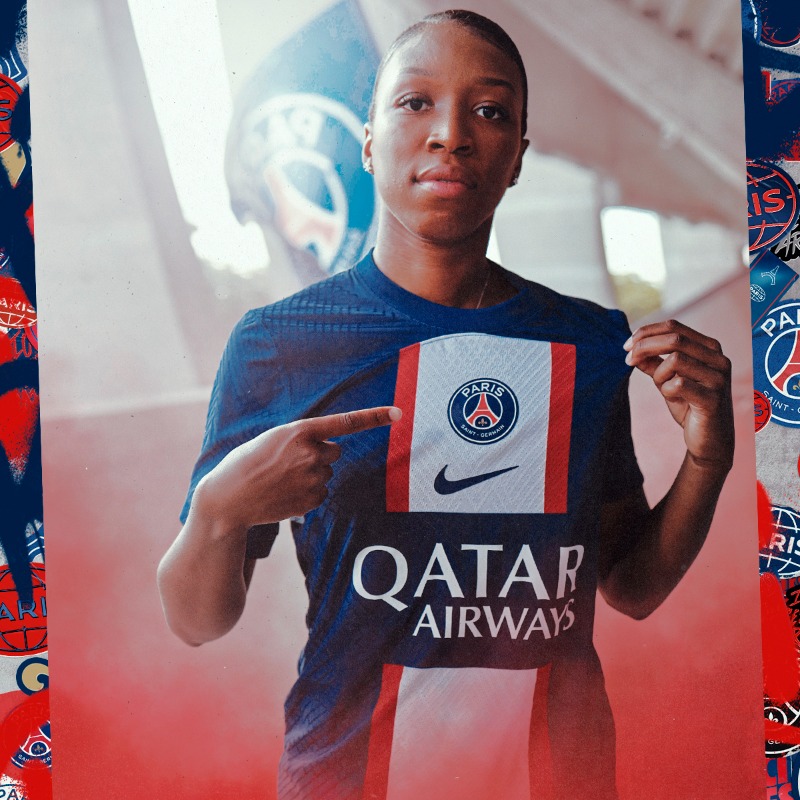 PSG_inside's tweet photo. 🆕🏟️👕

Découvrez notre nouveau 𝐦𝐚𝐢𝐥𝐥𝐨𝐭 𝐝𝐨𝐦𝐢𝐜𝐢𝐥𝐞 pour la saison 22/23 🟥🟦
Une tenue parisienne qui allie tradition et modernité.

#𝐼𝐶𝐼𝐶𝐸𝑆𝑇𝑃𝐴𝑅𝐼𝑆
