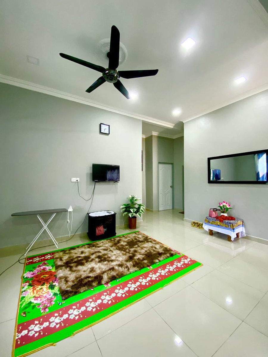 BesutHomestay's tweet photo. ❗️❗️HANYA 5 MINIT KE JETI PULAU PERHATIAN ❗️❗️

🏠🏡Homestay Desa Sentosa🏠 
AT BESUT, TERENGGANU .

A spacious landed house for you to stay at BESUT.
#HomestayMalaysia #CuticutiMalaysia #PulauPerhentian #HomestayBesut #Besut #Terengganu https://t.co/gvhUgpMq3N