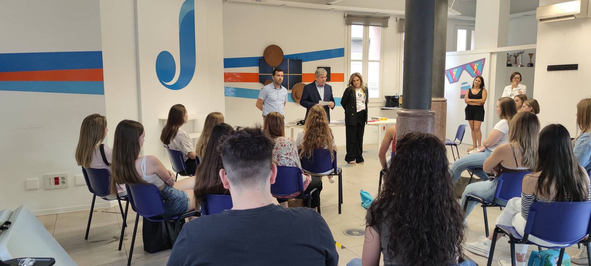 Inaugurem el curs de monitors/es de lleure impartit per la Fundació Gentis i organitzat pel Consell Comarcal del Baix Ebre a Tortosa. En aquesta edició participen una vintena de persones joves.
<a href="/CCBaixEbre/">Consell Comarcal del Baix Ebre</a> <a href="/joventutcat/">Joventut</a>