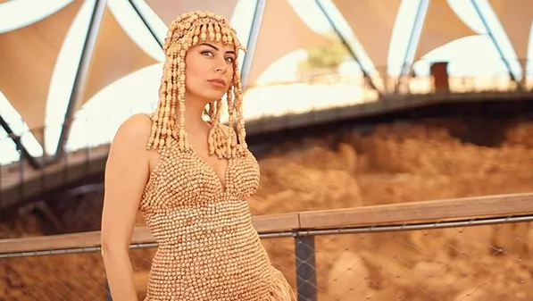webgundemi's tweet photo. Şanlıurfa'da 12 bin yıllık geçmişiyle 'tarihin sıfır noktası' olarak nitelendirilen ve UNESCO Dünya Mirası Listesi'ndeki Göbeklitepe'de, moda çekimi yapıldı. Çekimde Miss Europe 2021 güzellik yarışması 3.'sü Duygu Çakmak, yer aldı. https://t.co/0Vhw5IZ0yc